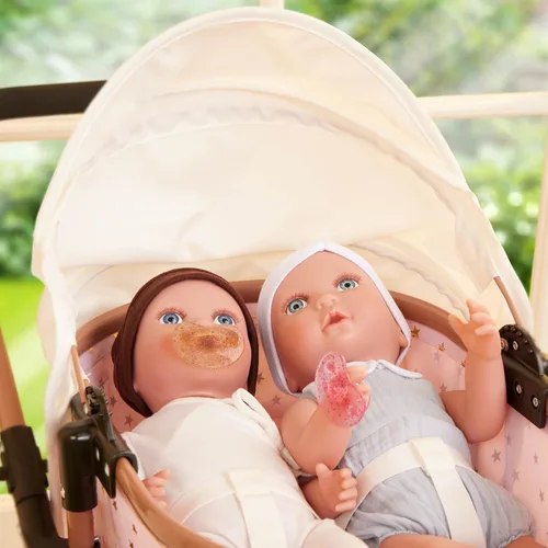 Vista 10 de LullaBaby Muñecas gemelas realistas de 14 pulgadas - Tonos de piel claros y ojos azules - Cuerpos suaves y trajes extraíbles - Sombrero, diadema