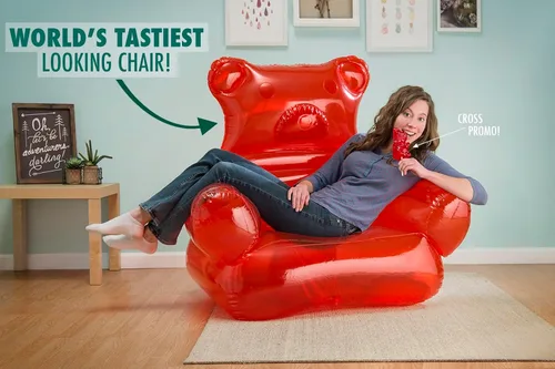 Vista 2 de VAT19 The Gummy Bear - Silla inflable, PVC, rojo, estilo ecléctico para relajarse, decoración