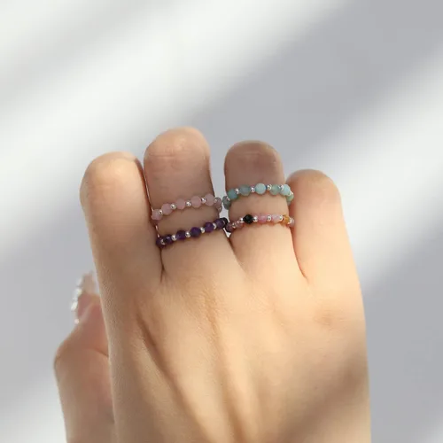 Vista 7 de Anillo de cuentas de cristal, piedras preciosas naturales, amatista, cuarzo rosa, aguamarina, turmalina, ojo de tigre, minimalista, anillo apilable