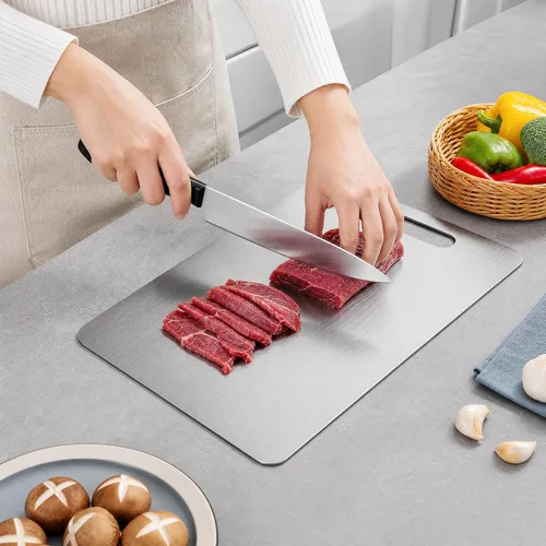 Vista 7 de Tabla de cortar de acero inoxidable, uso de doble cara, para cortar carne, frutas, verduras, apta para lavavajillas, tablas de cortar de 13 x 8