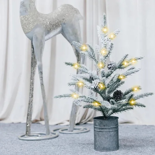 Vista 9 de Árbol de Navidad pequeño de 24 pulgadas, mini árbol de Navidad preiluminado con 60 luces estilo rústico, árbol de mesa de 2 pies Mini Desk