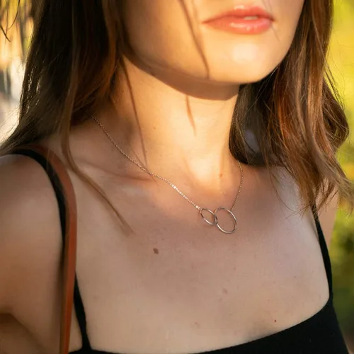Vista 4 de Dear Ava Necklace Gift For Women and Girls - Adjustable Modern Jewelry Pendant Love Gifting Idea for Her with Heartfelt Card - Long Distance Gifts