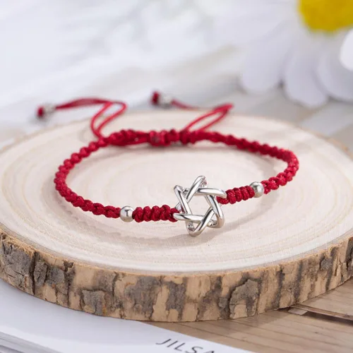 Vista 2 de Pulsera de cuerda roja con estrella de David para mujer, amuleto de la suerte, magen David, joyería, regalos de Navidad