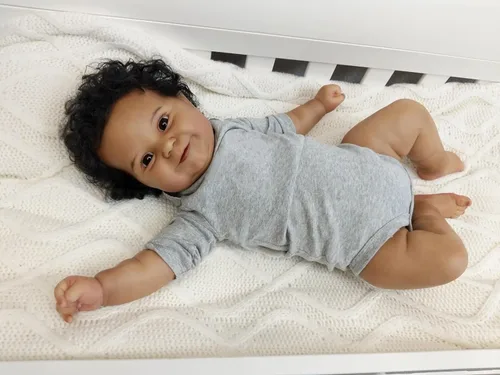 Vista 9 de Angelbaby Muñeca de Bebé Reborn Afroamericano Realista Niño Negro, 20 pulgadas de Vida Real Silicona Suave con Peso Sonrisa Muñeca de Bebé Recién