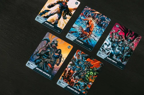 Vista 8 de DC x HRO Colección de eventos híbridos de edición limitada Flowpack - DC Unlock The Multiverse, 5 tarjetas comerciales híbridas NFT