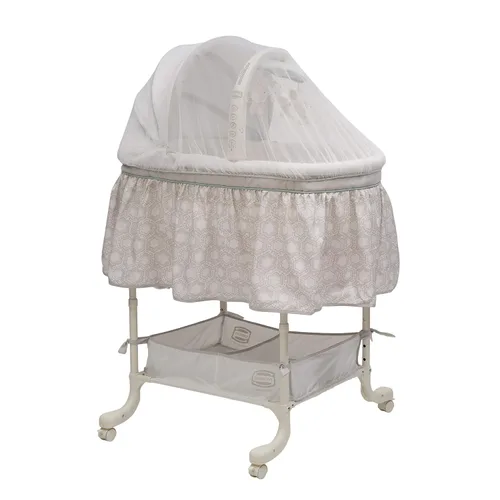 Vista 4 de Delta Children Mosquitera para asientos de coche infantiles, cochecitos y moisés Transpirable con red elástica para un fácil ajuste Blanco