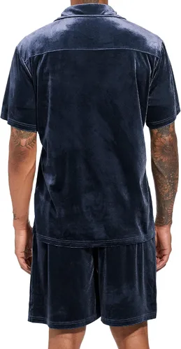 Vista 3 de LecGee Conjunto de pantalones cortos casuales de verano para hombre, camisa de terciopelo de manga corta con botones, pantalones cortos de cintura