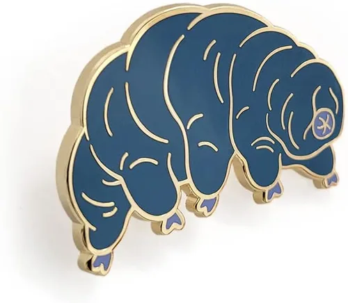 Vista 2 de Pinsanity Pin de solapa esmaltado de 'oso de agua' Tardigrade, Esmalte, No es una piedra preciosa