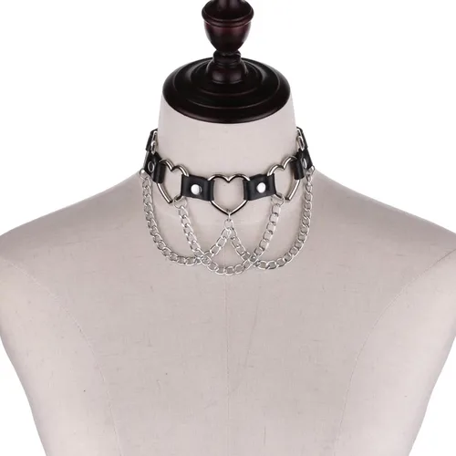 Vista 2 de eYLun Gargantilla gótica para mujer, collar de cadena de cuero con corazón punk