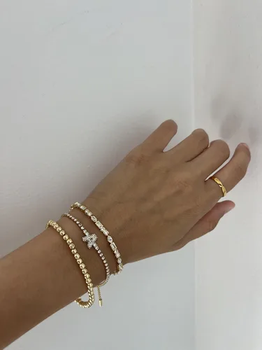 Vista 3 de BaubleBar Juego de pulsera Pisa para mujer, tres pulseras de cuentas chapadas en oro, joyería de moda, regalo de moda