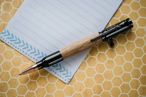 Vista 2 de Whisky Barrel Wood Bolt Action Bolígrafo (JD Whisky Barrel, Pen Only)