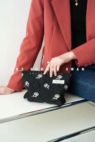 Vista 6 de The Summer Swan Bolsa de maquillaje estética grande Bolsa de maquillaje floral Embrague de medio día Bolsa de kit de período Bolsa