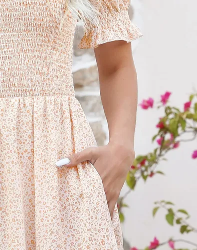 Vista 5 de Zattcas Vestido casual de verano 2023 para mujer, manga corta abombada, bohemio, fruncido, escalonado, modesto, floral, vestido midi con bolsillos