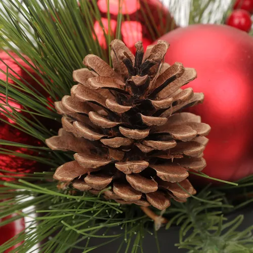 Vista 4 de Briful Mini árbol de Navidad artificial de 10 pulgadas en maceta con piñas, bayas y cinta de bola de Navidad roja, arreglos navideños, centros