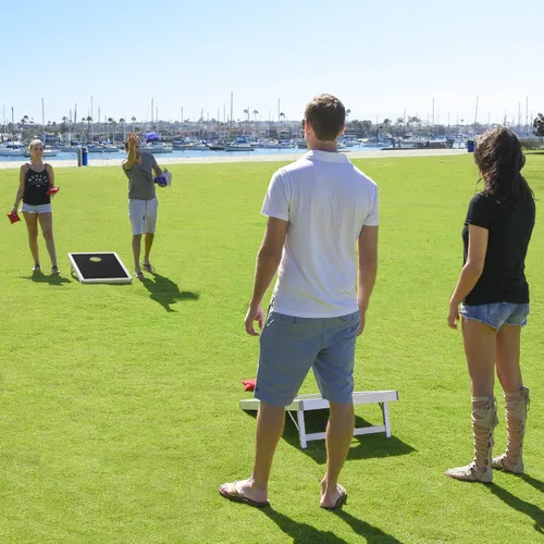 Vista 5 de GoSports Juego de cornhole de 3 x 2 pies para portón trasero, juego portátil que incluye 8 bolsas de frijoles y reglas de juego