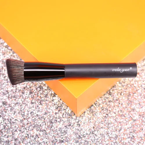 Vista 7 de Cepillo líquido para base de maquillaje para un aspecto natural impecable – Aplicador de maquillaje en ángulo para perfeccionar la crema facial