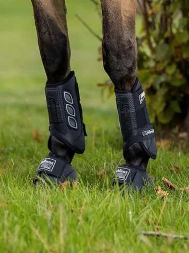 Vista 2 de LeMieux Botas para caballos de fondo - Equipo de protección y equipo de entrenamiento - Botas equinas, envolturas y accesorios