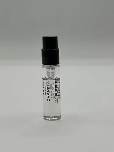 Vista 3 de CHANEL Bleu de Parfum Pour Homme 1.5 ml