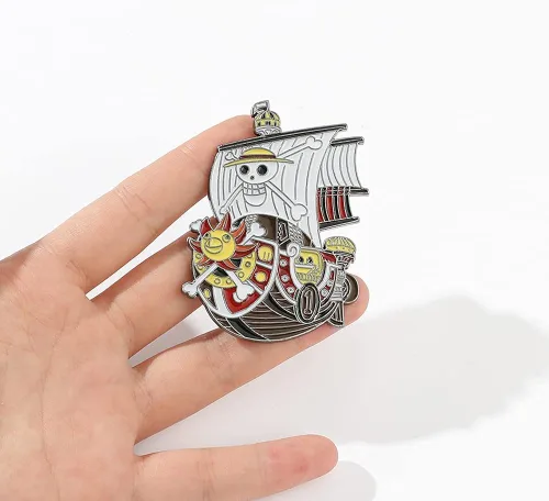 Vista 4 de Alfileres esmaltados de anime Luffy, broche de metal para cosplay de anime, insignias de solapa para mochila, bolsa, ropa, regalos para hombres