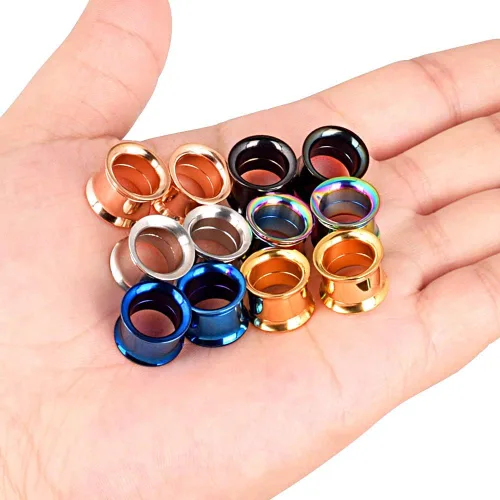 Vista 2 de Conjunto de 12 piezas de plugs, túneles, aros, calibradores para oreja, a rosca, de acero inoxidable y coloridos, de Longbeauty