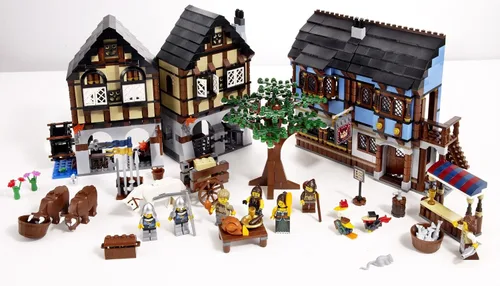 Vista 3 de Castillo medieval, aldea y mercado de Lego (10193)