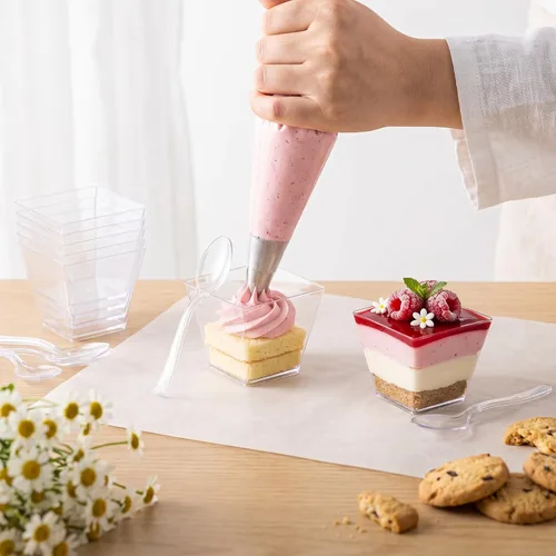Vista 4 de HOMIP 60Pack 4oz Plastic Dessert Cups with Spoons (No lids), Parfait Cups Mini vasos cuadrados de plástico transparente para yogur, parfaits, pudín