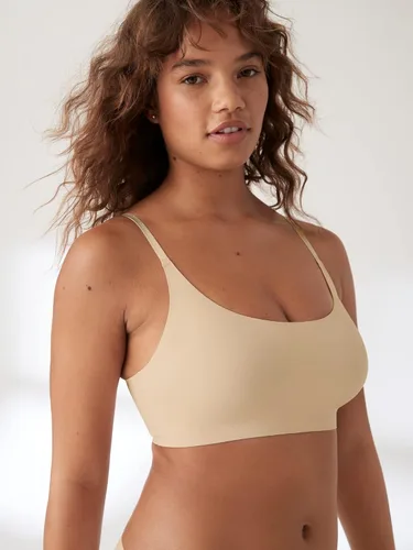 Vista 3 de True & Co Brasier True Body Boost con cuello redondo y tirantes ajustables para mujer