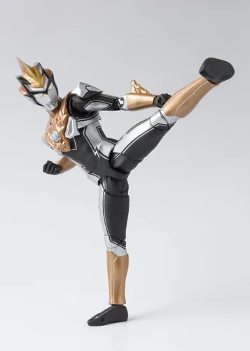 Vista 3 de TAMASHII NATIONS Bandai S.H. Figuarts Ultraman Rosso Aqua Figura de acción