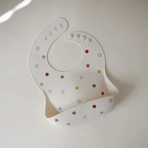 Vista 26 de Mushie - Babero de silicona para bebé, ajustable y resistente al agua (abejas) De 4 a 24 meses, lavable a máquina, correa ajustable