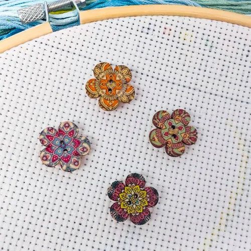 Vista 2 de 4 piezas retro pintadas pequeñas flores agujas, soporte magnético para punto de cruz, accesorios de costura y bordado, aguja magnética niñera