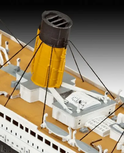 Vista 5 de Revell of Germany Kit de modelo de plástico RMS Titanic
