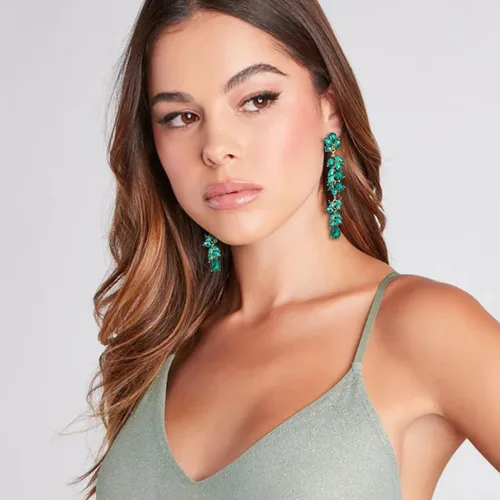 Vista 2 de Aretes largos colgantes de diamantes de imitación brillantes con forma de lágrima de cristal para mujeres, bodas, novias, joyería de graduación