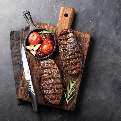 Vista 5 de Cuchillos alemanes de acero inoxidable de alto carbono, juego de cuchillos de carne prémium de 8 piezas Cuchillas dentadas de acero inoxidable