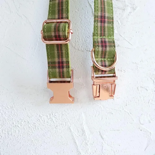 Vista 7 de PETDURO Collar de Perro a Cuadros Personalizado Verde Manzana - Nombre y Número de Teléfono Grabados en Hebilla de Metal Oro Rosa - Personalizado