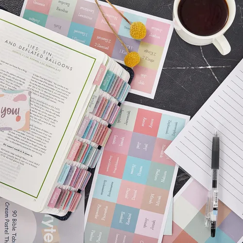 Vista 3 de Pestañas de la Biblia en colores pastel crema, pestañas laminadas de la Biblia para mujeres y niñas, 90 pestañas de la Biblia del Antiguo y Nuevo