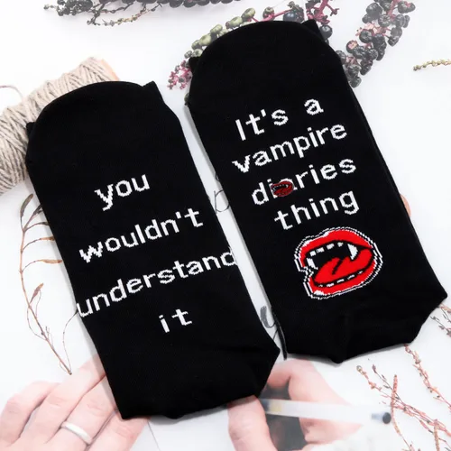 Vista 3 de G2TUP Vampire Merchandise Socks It's a Vampire Thing TVD Show Calcetines para mujeres y hombres