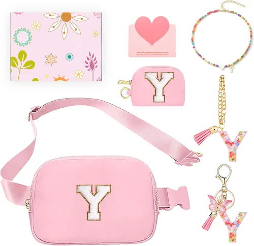 Vista 42 de Regalos de moda para niñas adolescentes, cangurera con monograma para niña con llavero, collar, dijes de taza, tarjeta de felicitación y caja