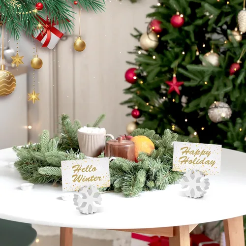Vista 7 de Kigley 24 portatarjetas de Navidad con diseño de copo de nieve de 2.17 pulgadas, soporte de números de mesa de madera de Navidad con copo de nieve