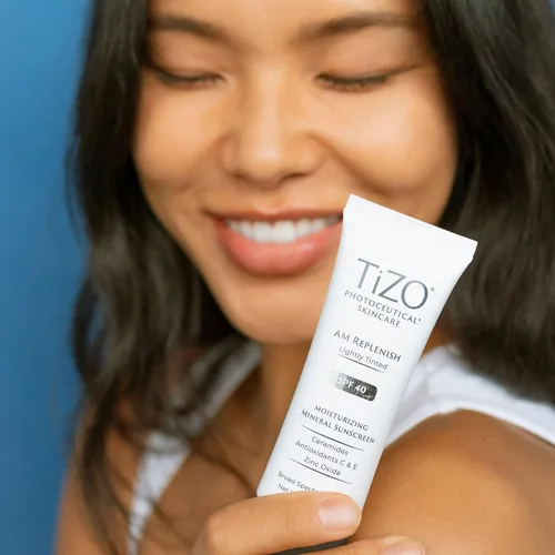 Vista 3 de TIZO AM Replenish SPF 40