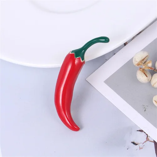 Vista 3 de Broches y alfileres esmaltados de chile rojo para mujeres y hombres, chapado en oro, broche de comida vegetal, alfiler de solapa, insignia, vestido