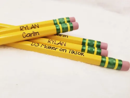 Vista 6 de 12 lápices #2 grabados personalizados Pequeña empresa de Estados Unidos Juego de lápices para grabar tu nombre Regreso a la escuela Lápices
