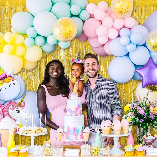 Vista 6 de RFAQK Paquete de 5 cortinas de flecos de papel de aluminio dorado de 3.3 x 8.2 pies para decoraciones de fiesta de cumpleaños, telón de fondo dorado