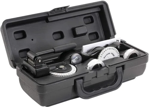Vista 2 de DYMO Rhino Labeler, 1011 Kit de sistema de estampado de cinta metálica