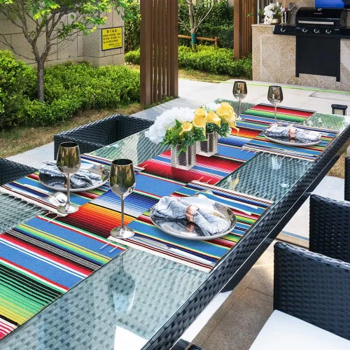 Vista 2 de Camino de mesa mexicano con manteles individuales (8 unidades), manteles individuales surtidos de serape mexicano, decoraciones de boda, manta