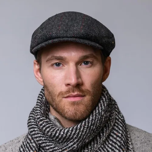 Vista 9 de Mucros Weavers Gorra plana irlandesa para hombre, fabricada en Irlanda, 100% tweed irlandés, verde