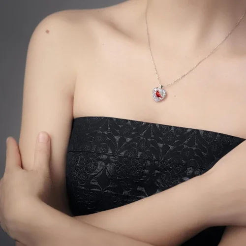 Vista 8 de ZYooch - Dije con la palabra Mom grabada para mujer collar de compromiso de diamantes de imitación joyas para regalar