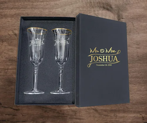 Vista 52 de Juego de 2 copas de champán personalizadas para boda grabadas con caja - Bride & Groom's Wedding Toast