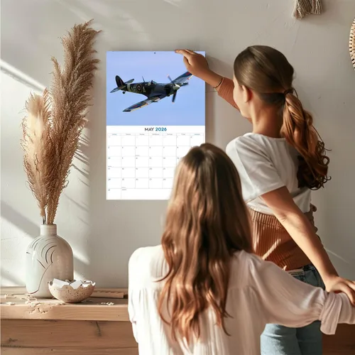 Vista 316 de Calendario de grises africanos 2025 2026 – Planificador mensual de pared de aves africanas – 12 x 18 pulgadas (abierto), calendario de pared