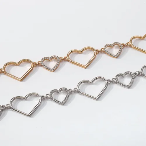 Vista 6 de Jumwrit Gargantilla de corazón de diamantes de imitación, lindo collar de corazón entrelazado, collar de cadena de corazón de amor brillante