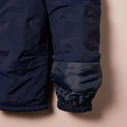 Vista 4 de Tienda Essentials - Pantalón tipo peto impermeable para niñas o niñas pequeñas, para la nieve